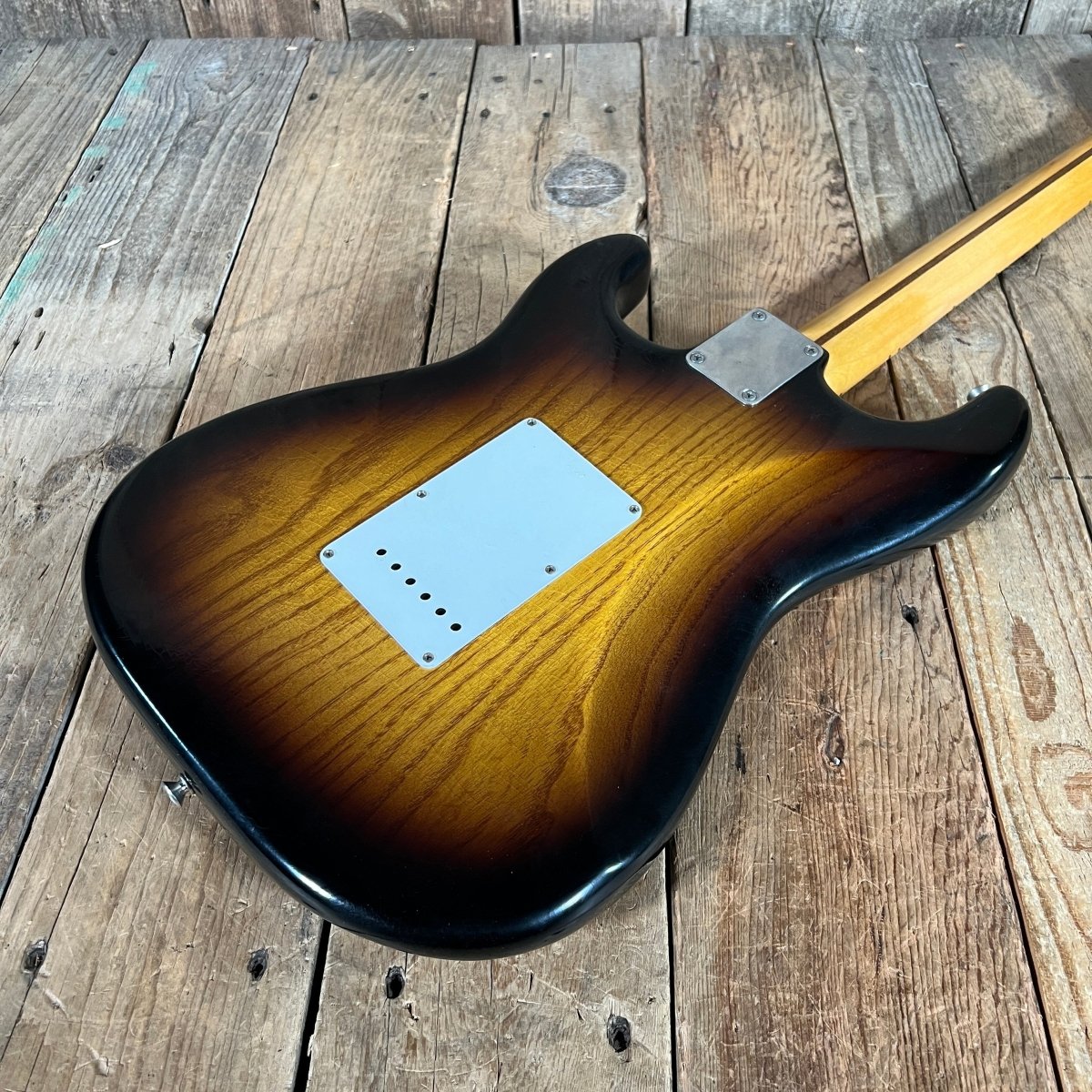 SOLD - Fender Masterbuilt Yuriy Shishkov Stratocaster 50th Anniversary Limited 2005 Sunburst - Mahar's Vintage Guitars