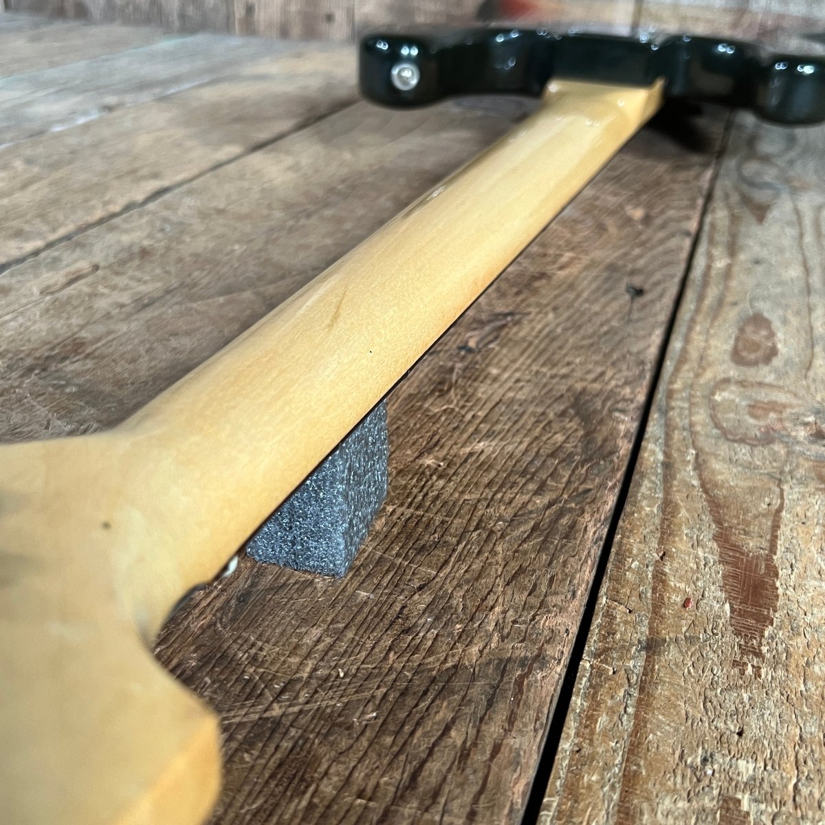 SOLD - Fender Precision Bass 1970 Sunburst - Mahar's Vintage Guitars