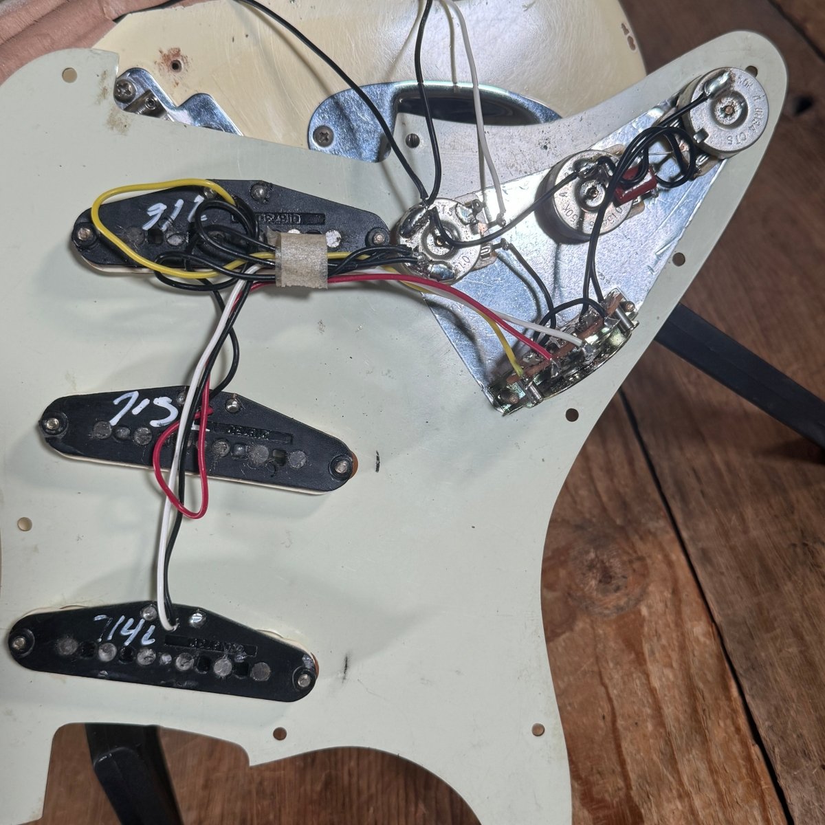 SOLD - Fender Road Worn 60s Stratocaster 2014 Olympic White - Mahar's Vintage Guitars