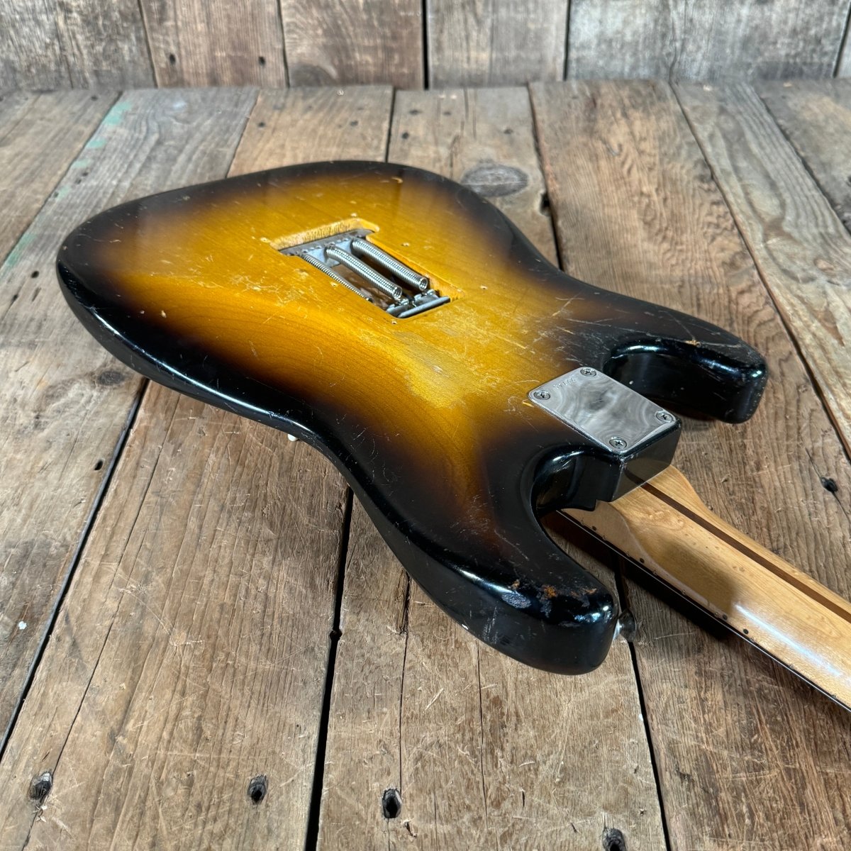 SOLD - Fender Stratocaster 1957 Sunburst - Mahar's Vintage Guitars