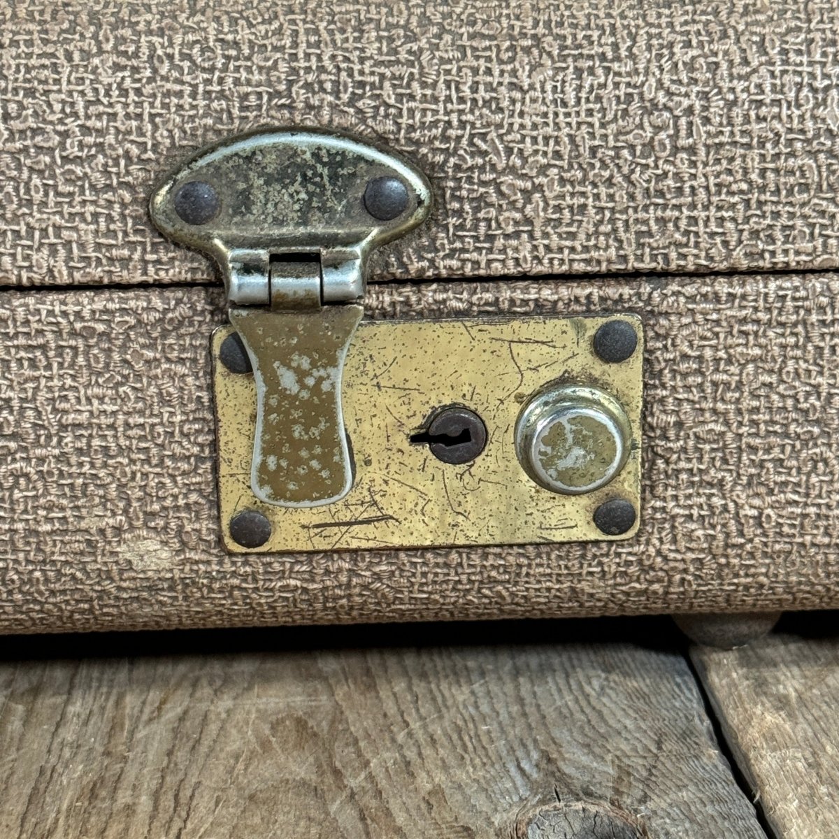 SOLD - Fender Stratocaster 1961 Dakota Red Refin - Mahar's Vintage Guitars