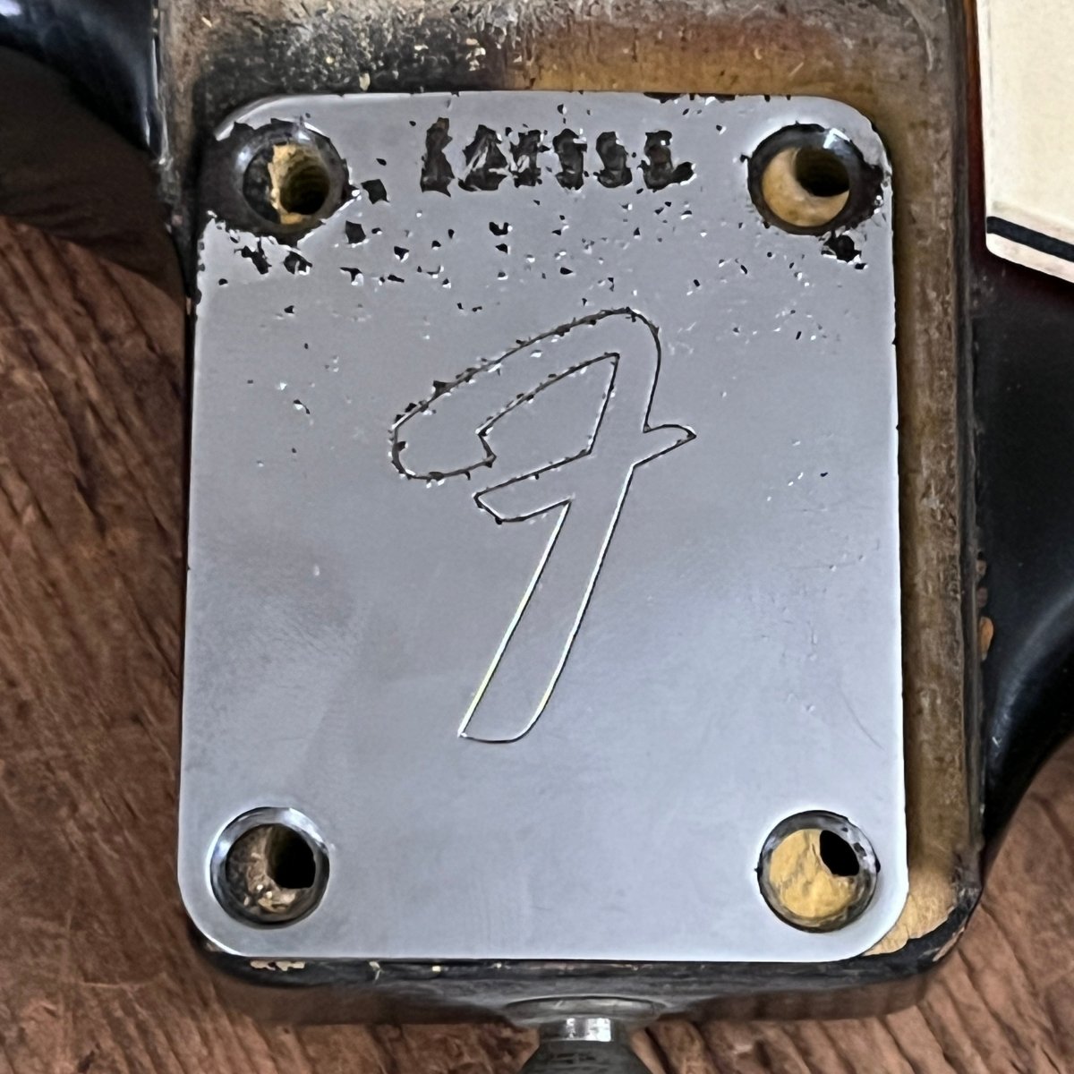 SOLD - Fender Stratocaster 1966 Refret Sunburst - Mahar's Vintage Guitars