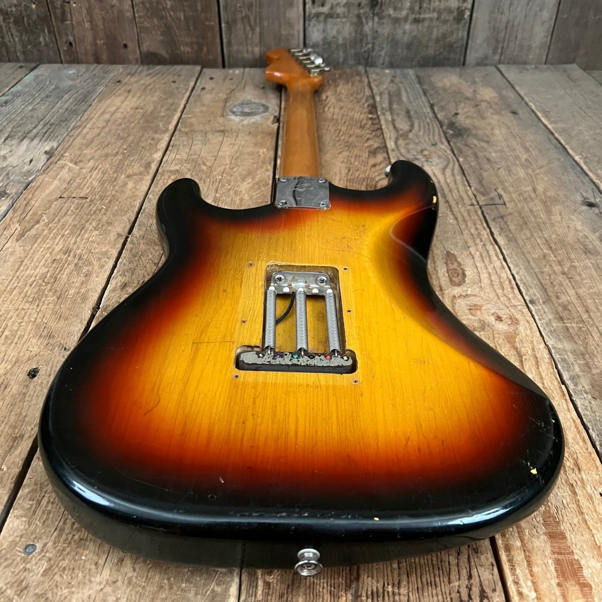 SOLD - Fender Stratocaster 1966 Refret Sunburst - Mahar's Vintage Guitars