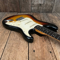 SOLD - Fender Stratocaster 1966 Refret Sunburst - Mahar's Vintage Guitars