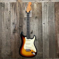 SOLD - Fender Stratocaster 1966 Refret Sunburst - Mahar's Vintage Guitars