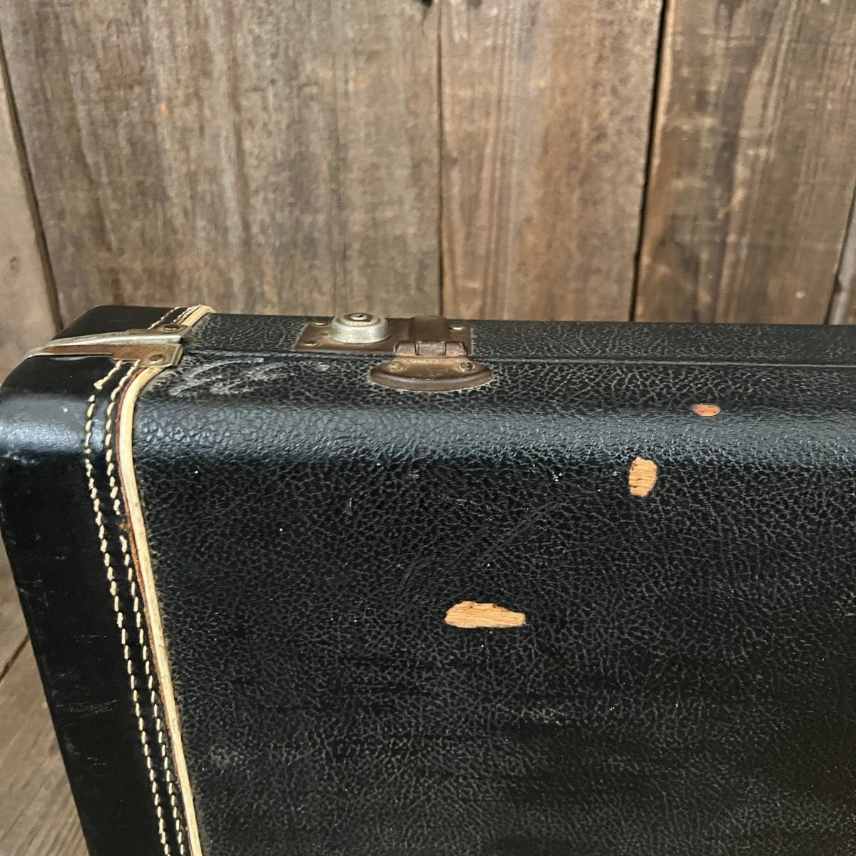 SOLD - Fender Stratocaster 1966 Refret Sunburst - Mahar's Vintage Guitars