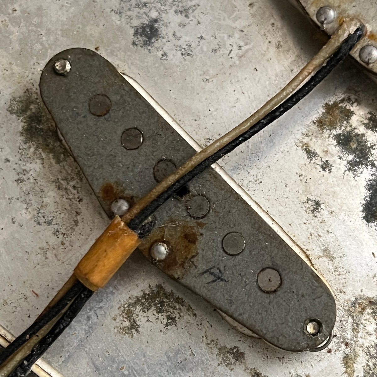 SOLD - Fender Stratocaster 1966 Sunburst - Mahar's Vintage Guitars