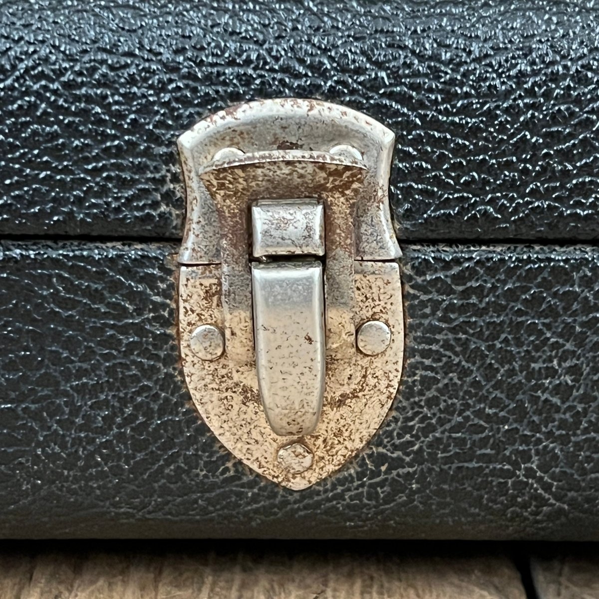 SOLD - Fender Stratocaster 1966 Sunburst - Mahar's Vintage Guitars