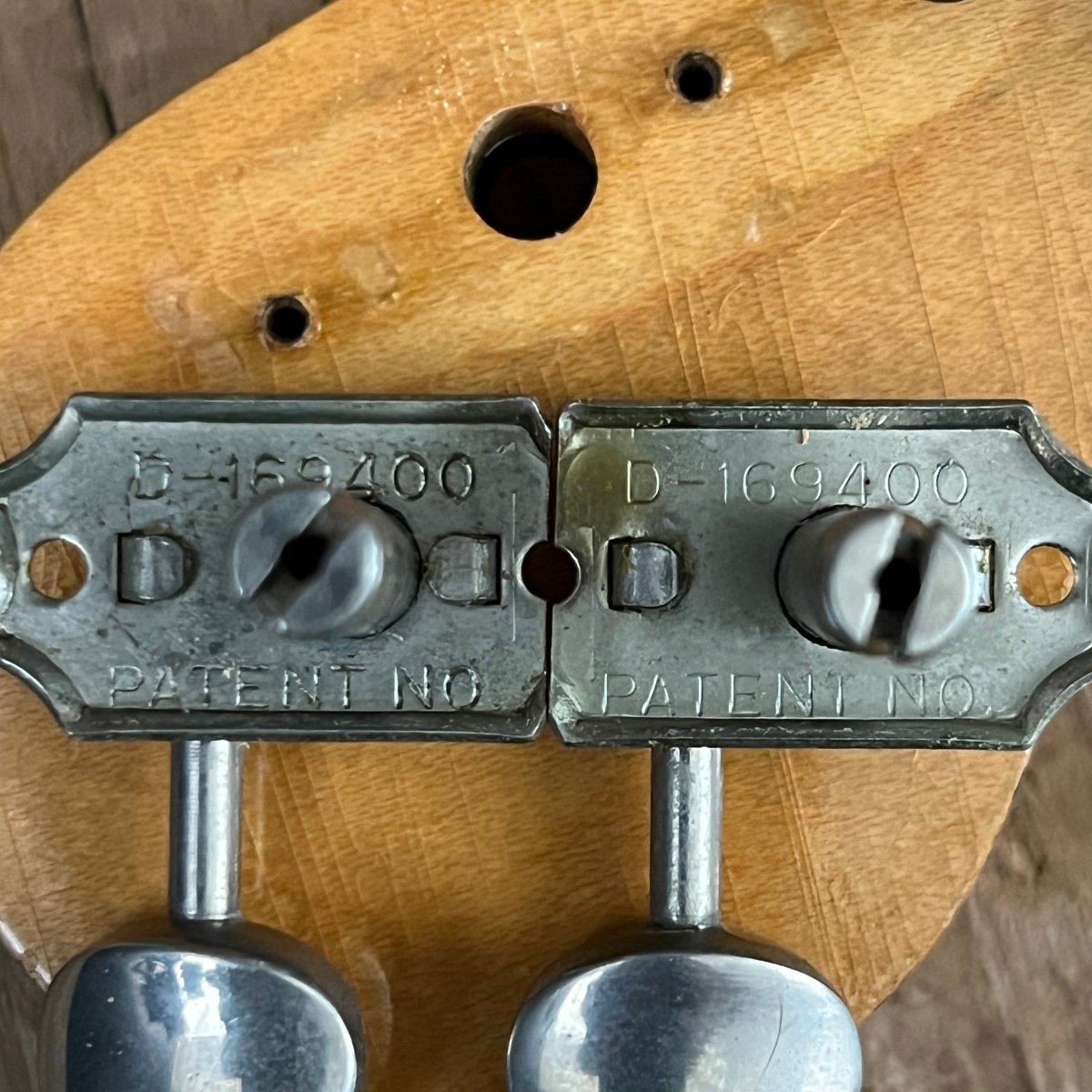 SOLD - Fender Stratocaster 1966 Sunburst - Mahar's Vintage Guitars