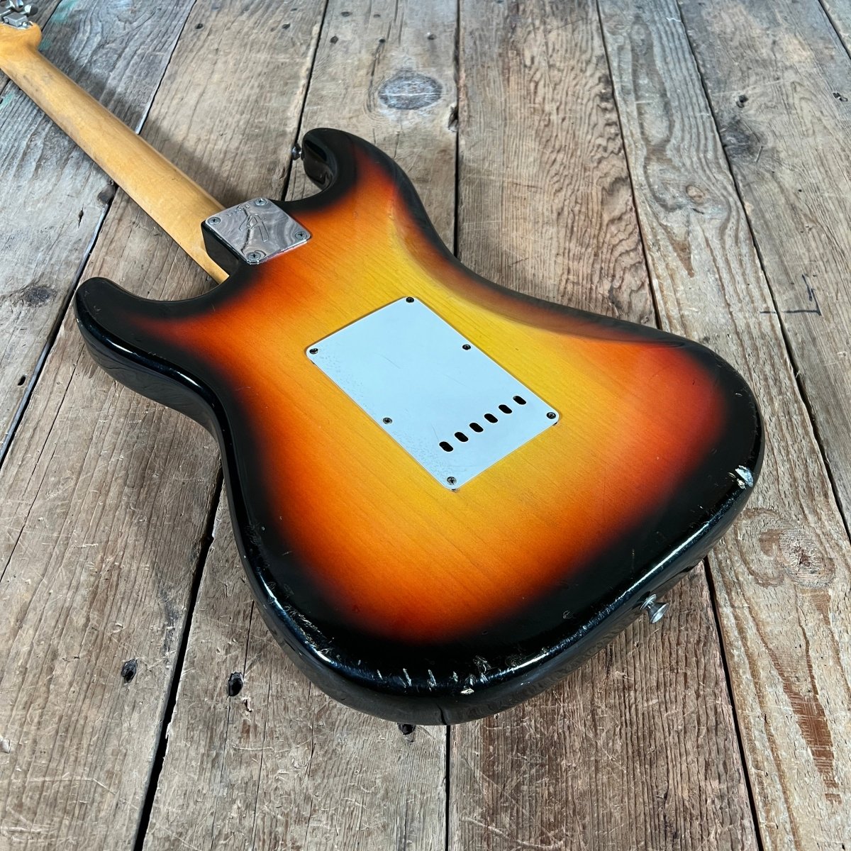 SOLD - Fender Stratocaster 1966 Sunburst - Mahar's Vintage Guitars