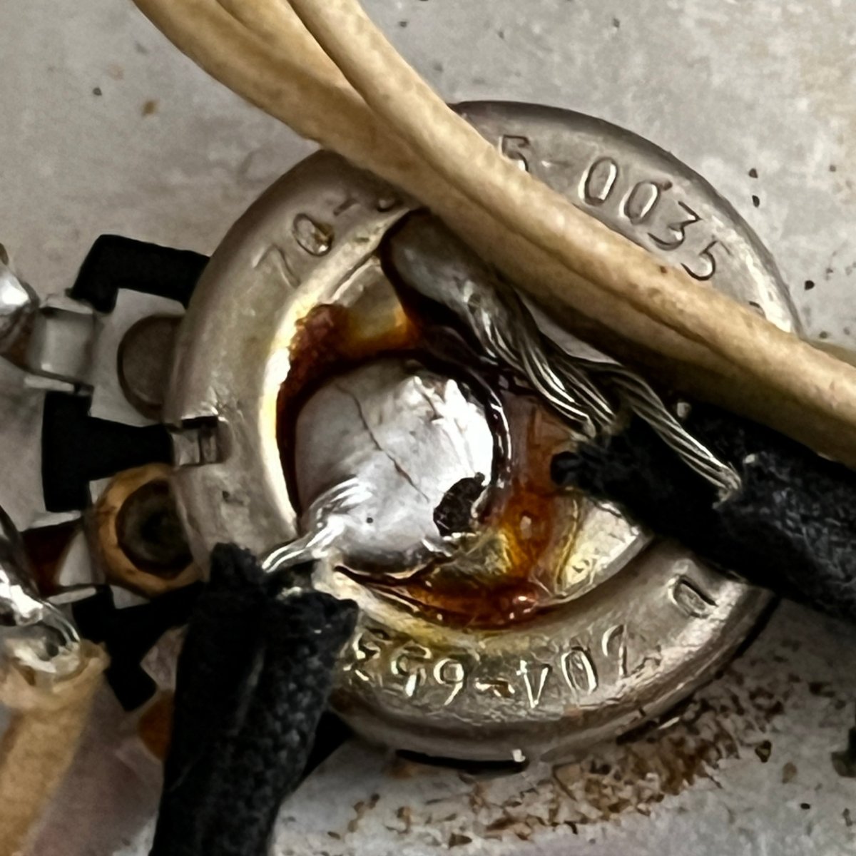 SOLD - Fender Stratocaster 1966 Sunburst - Mahar's Vintage Guitars