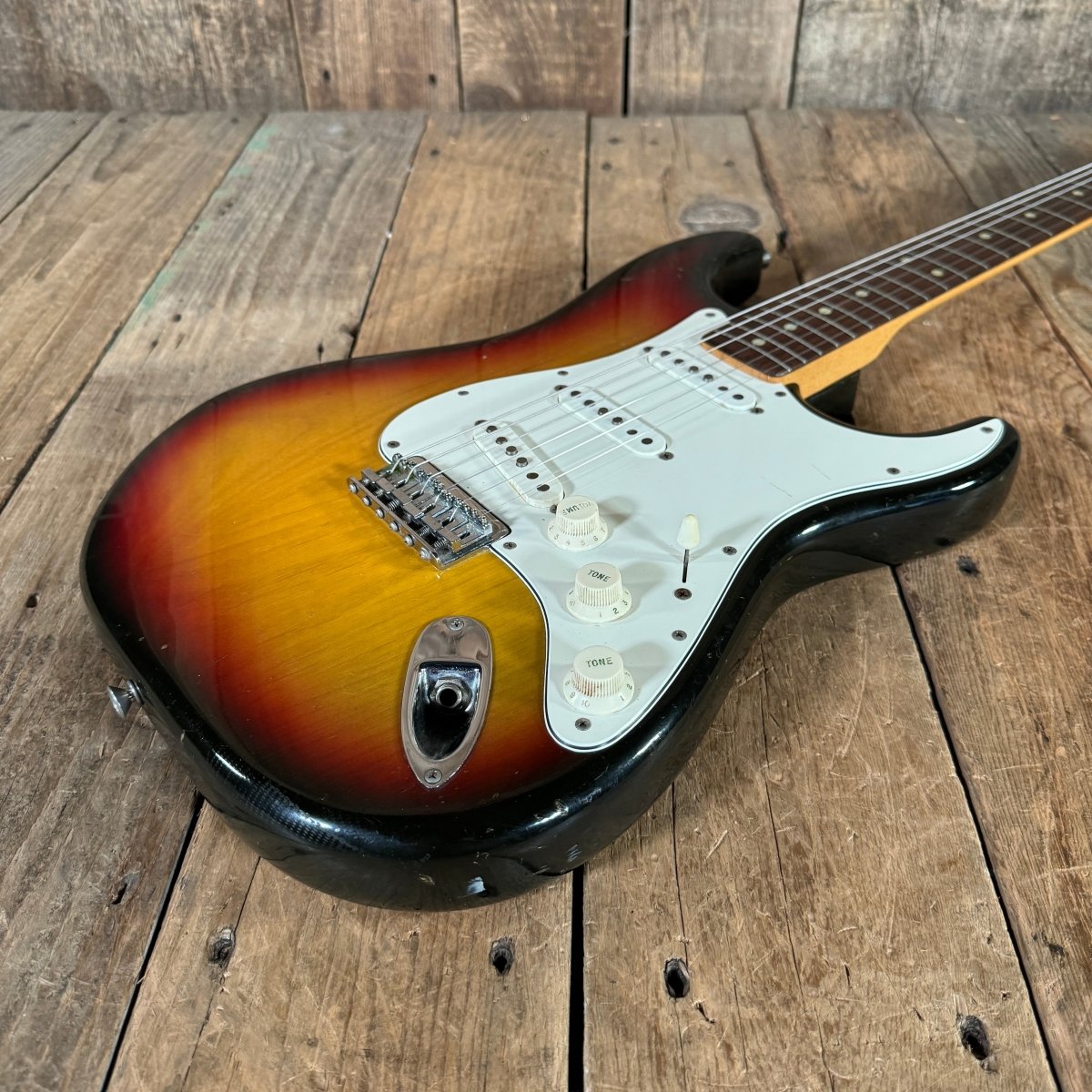 SOLD - Fender Stratocaster 1973 Sunburst Hardtail - Mahar's Vintage Guitars