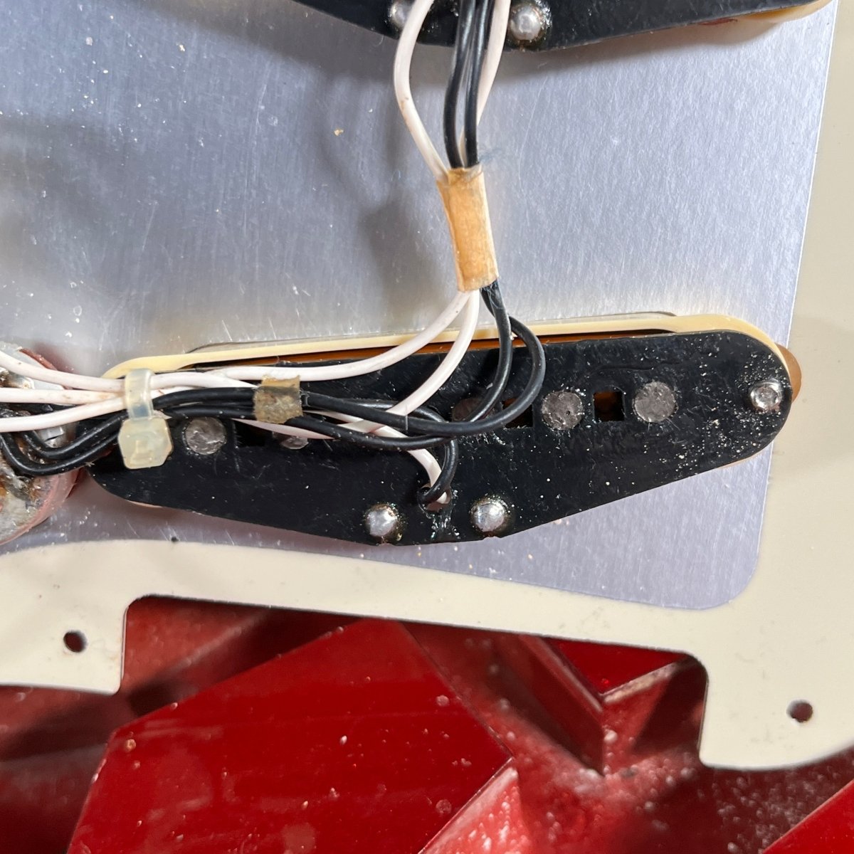 SOLD - Fender Stratocaster ST - 62 - 55 '62 Reissue E series Made in Japan 1985 Candy Apple - Mahar's Vintage Guitars