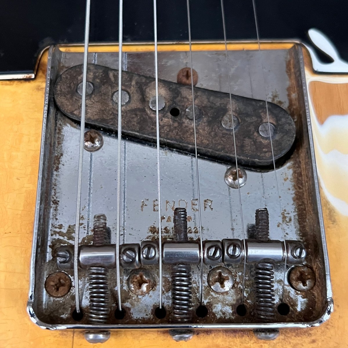 SOLD - Fender Telecaster 1976 Olympic White - Mahar's Vintage Guitars