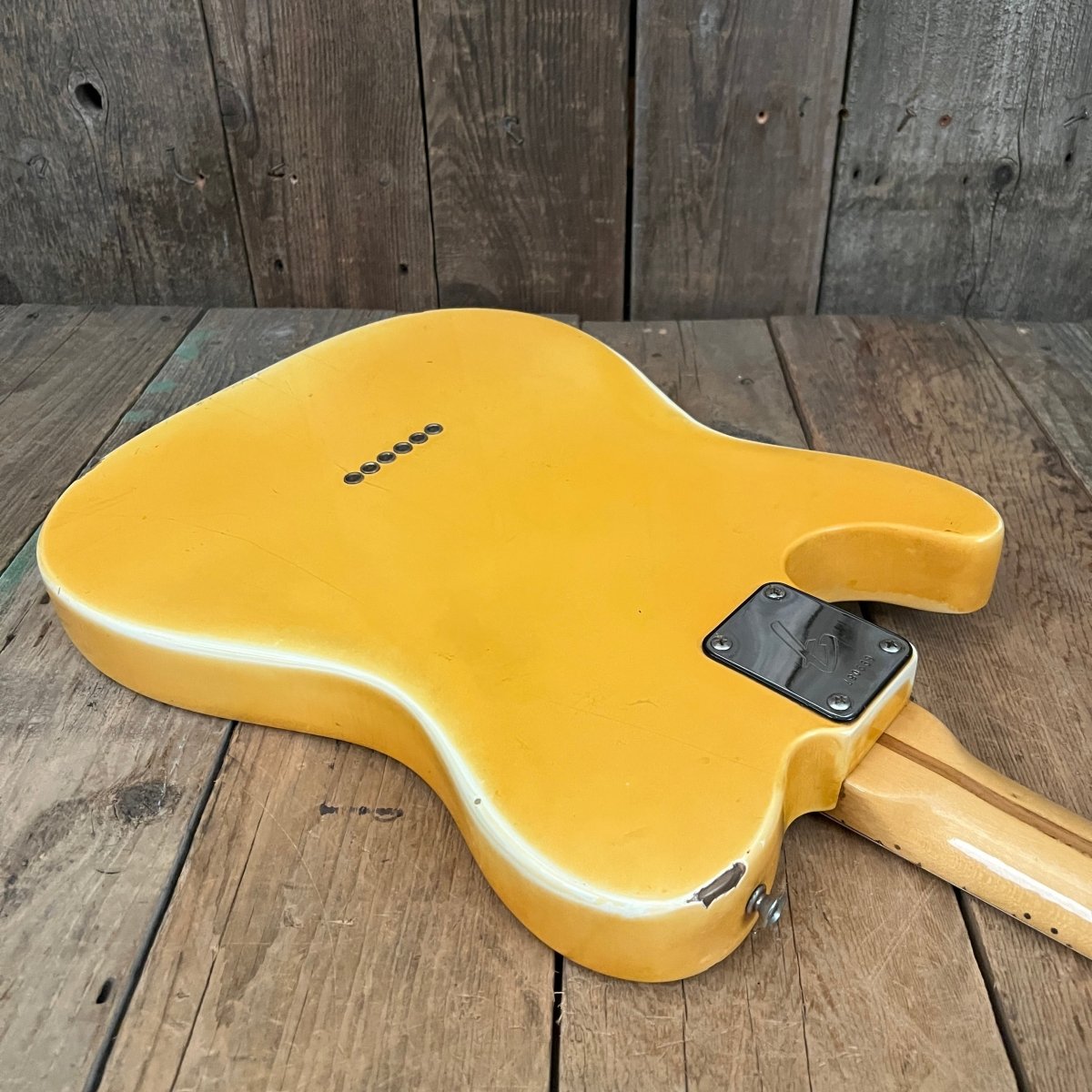 SOLD - Fender Telecaster 1976 Olympic White - Mahar's Vintage Guitars