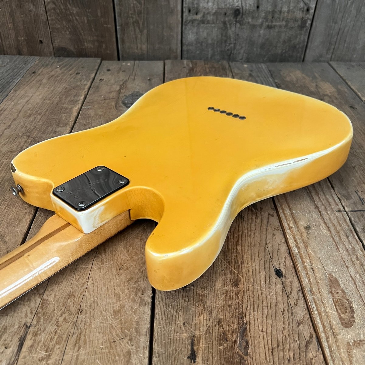 SOLD - Fender Telecaster 1976 Olympic White - Mahar's Vintage Guitars