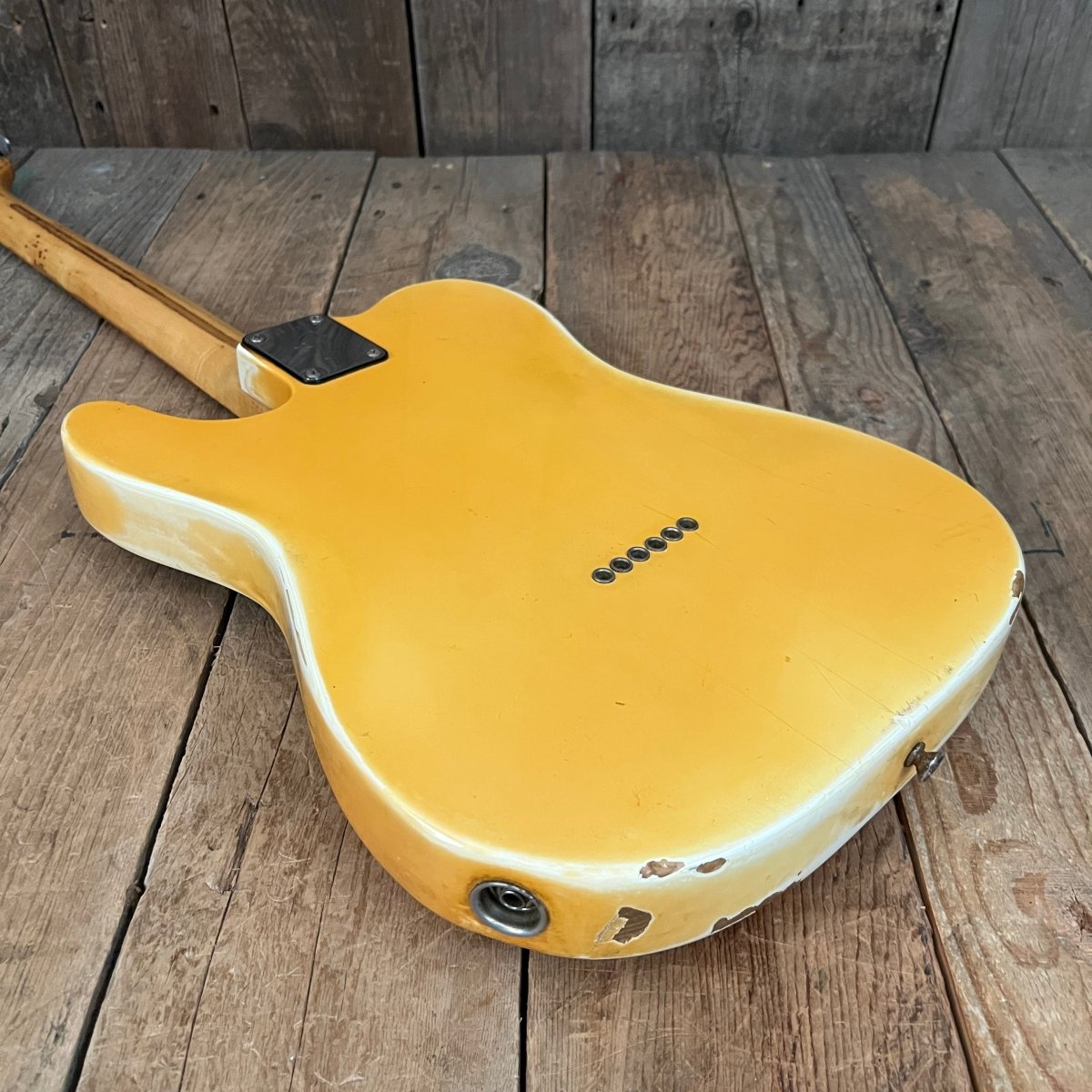 SOLD - Fender Telecaster 1976 Olympic White - Mahar's Vintage Guitars