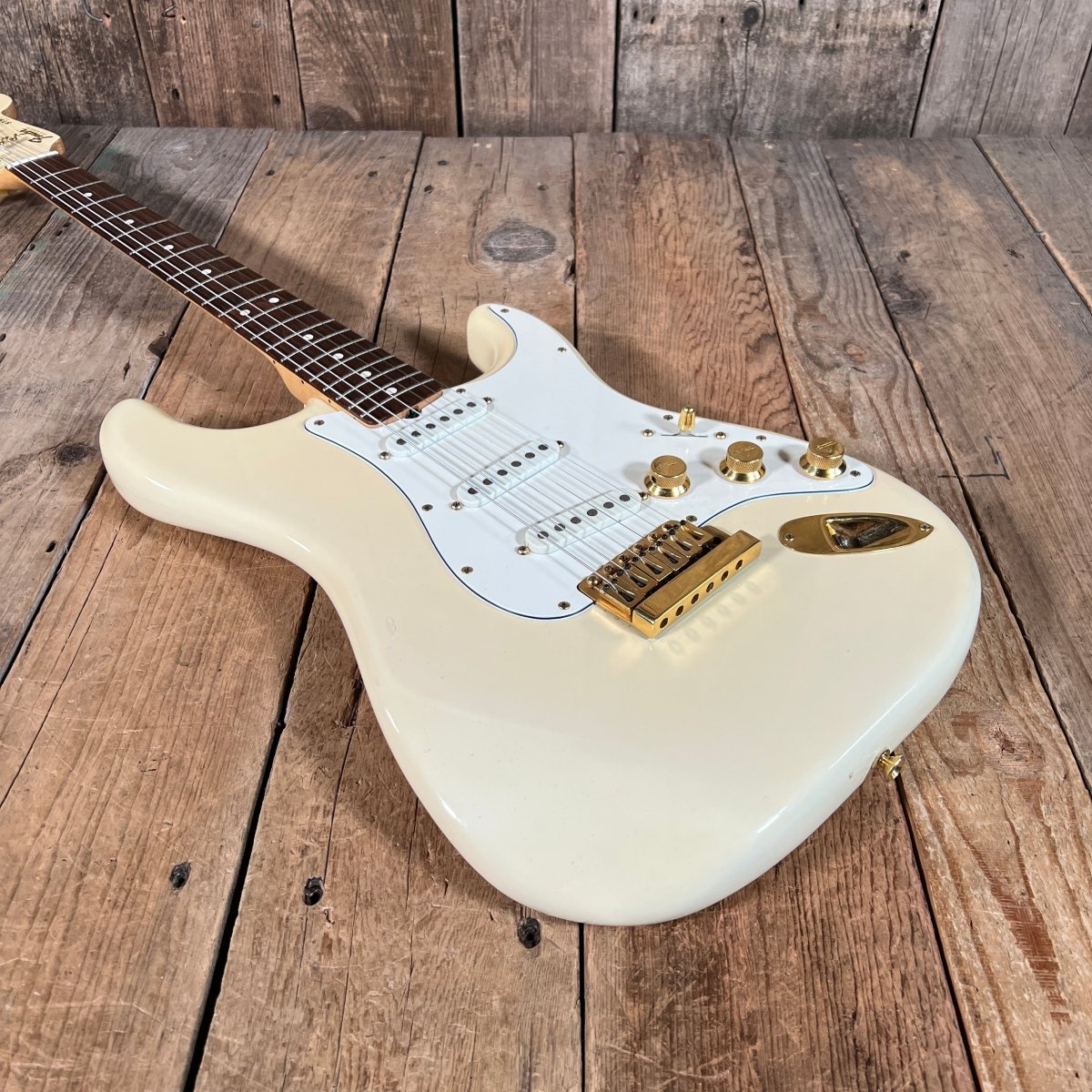 SOLD - Fender "The Strat" 1983 Olympic White - Mahar's Vintage Guitars