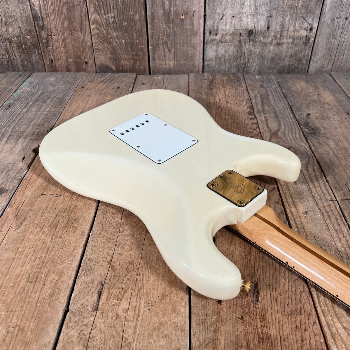 SOLD - Fender "The Strat" 1983 Olympic White - Mahar's Vintage Guitars