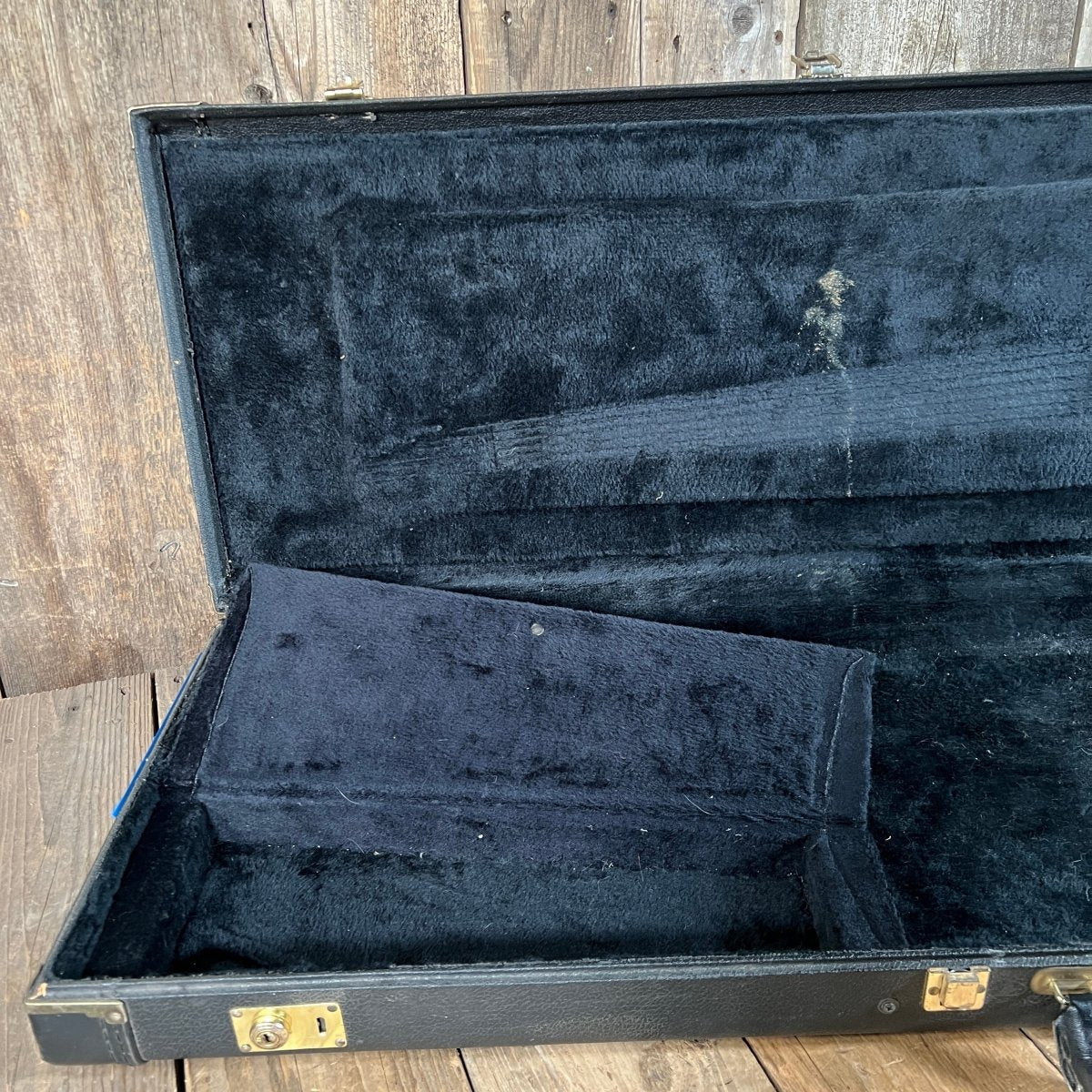 SOLD - Fender "The Strat" 1983 Olympic White - Mahar's Vintage Guitars