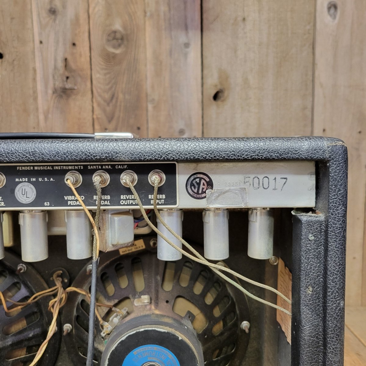 SOLD - Fender Vibrolux Reverb Vintage Guitar Amplifier 1970 - Mahar's Vintage Guitars