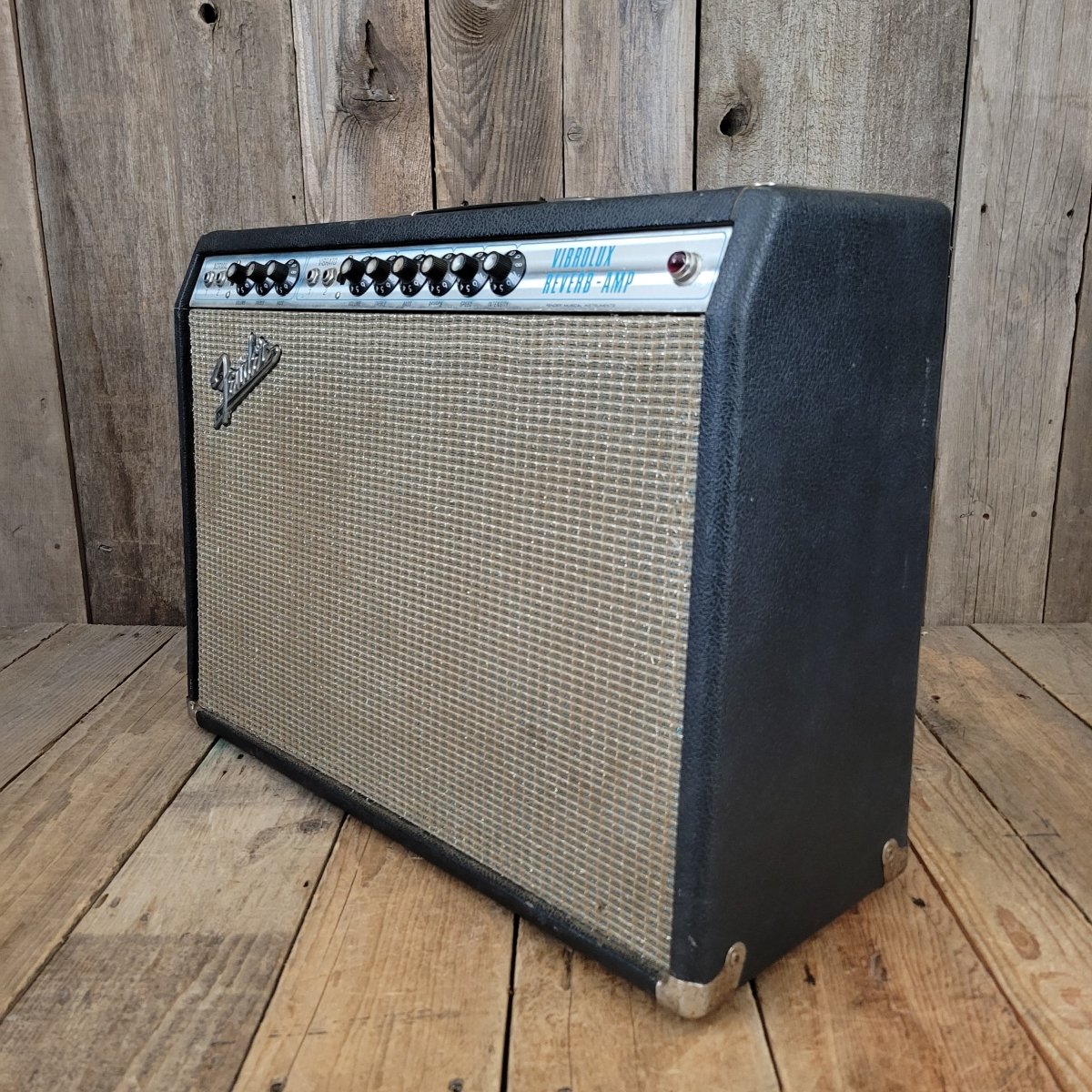 SOLD - Fender Vibrolux Reverb Vintage Guitar Amplifier 1970 - Mahar's Vintage Guitars