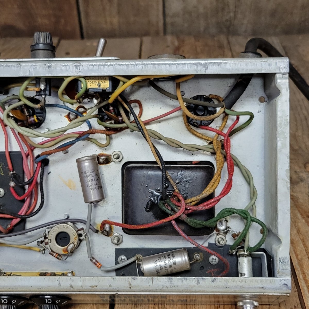 SOLD - Fender Vibrolux Reverb Vintage Guitar Amplifier 1970 - Mahar's Vintage Guitars