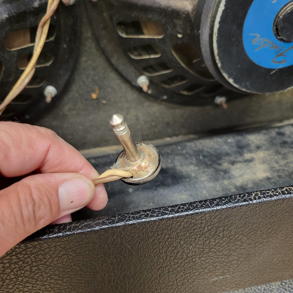 SOLD - Fender Vibrolux Reverb Vintage Guitar Amplifier 1970 - Mahar's Vintage Guitars