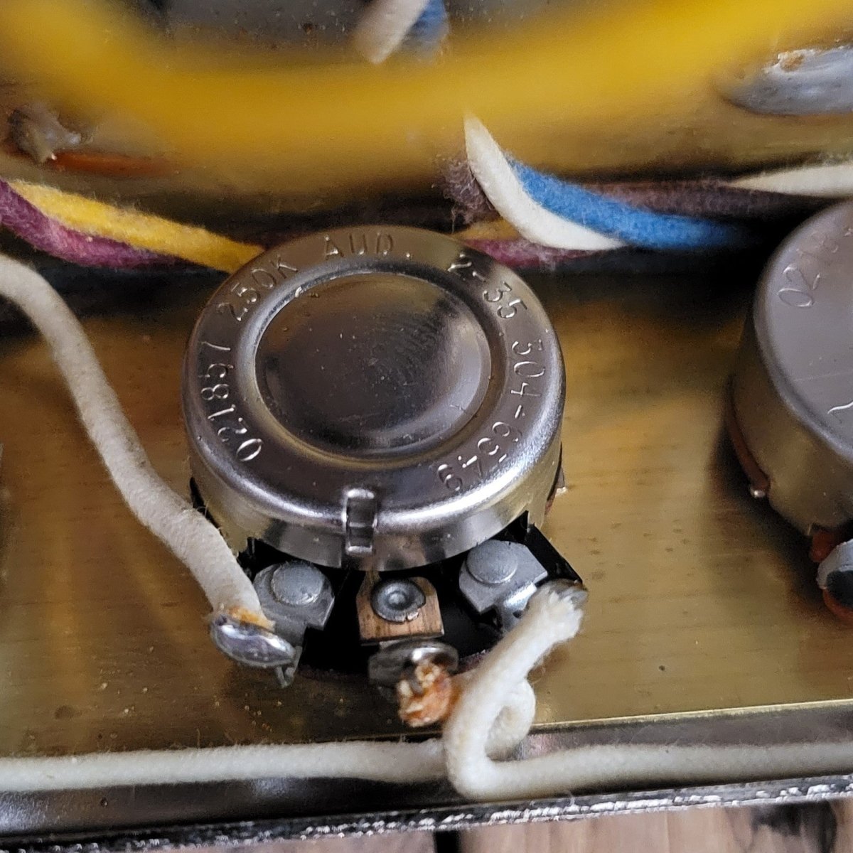 SOLD - Fender Vintage 1966 Black Panel Bandmaster AB763 40 Watt 2 Channel Head and 2x12 Cabinet - Mahar's Vintage Guitars