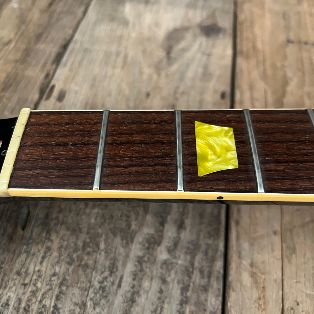 SOLD - Gibson Boneyard Joe Perry Les Paul R9 Signature Model Green Tiger Flame 2003 - 2008 - Mahar's Vintage Guitars