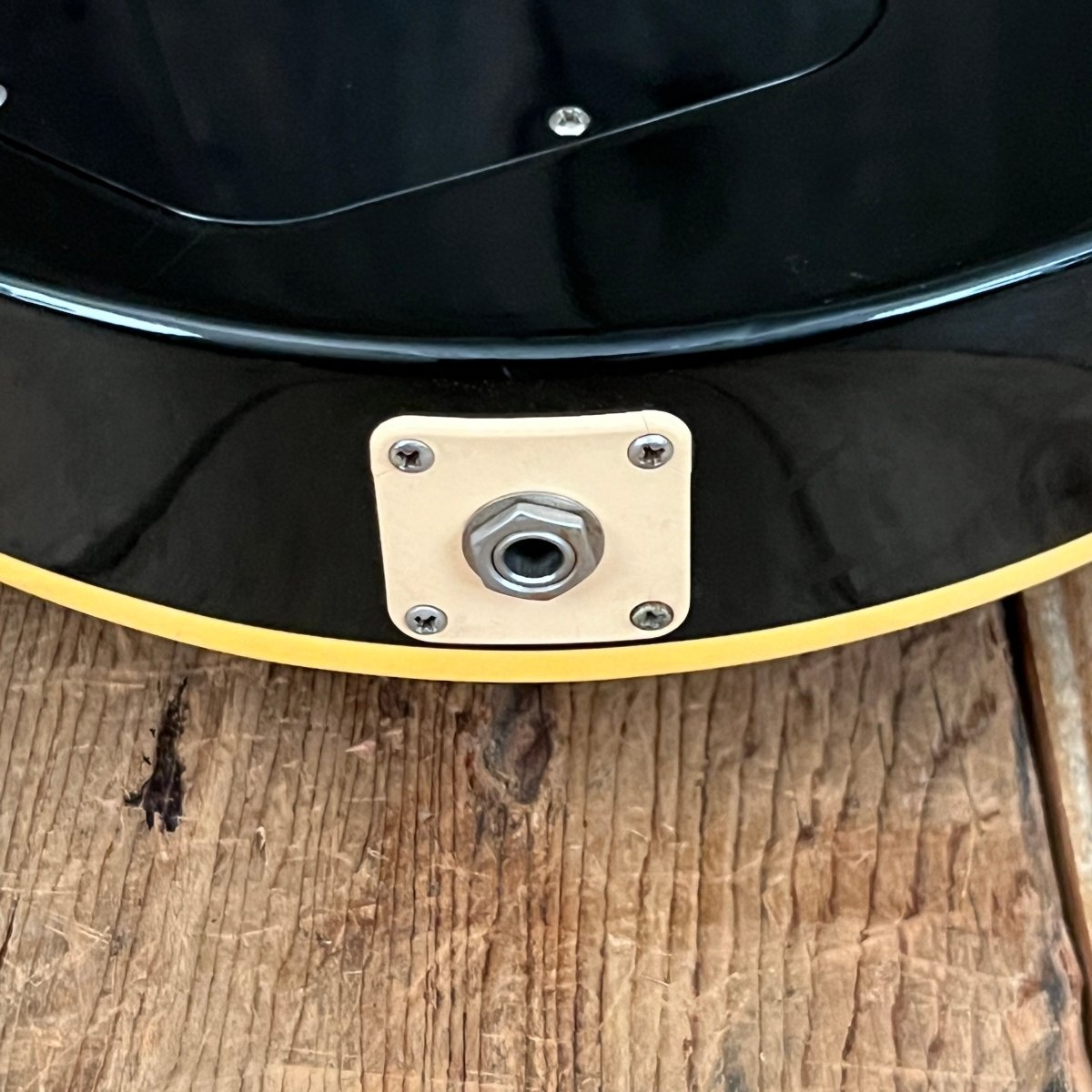 SOLD - Gibson Boneyard Joe Perry Les Paul R9 Signature Model Green Tiger Flame 2003 - 2008 - Mahar's Vintage Guitars