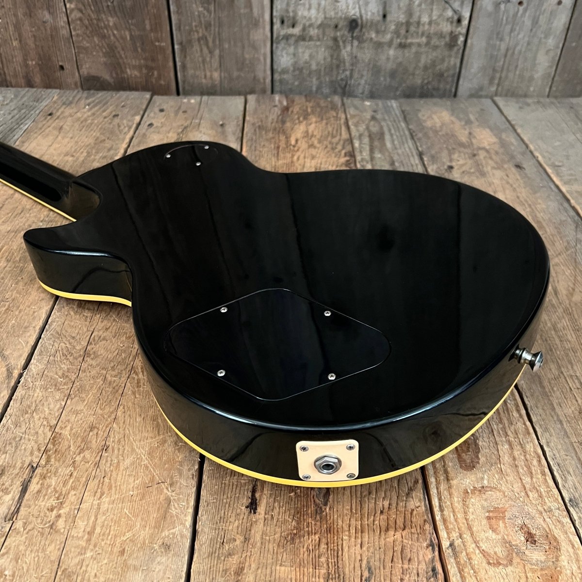 SOLD - Gibson Boneyard Joe Perry Les Paul R9 Signature Model Green Tiger Flame 2003 - 2008 - Mahar's Vintage Guitars