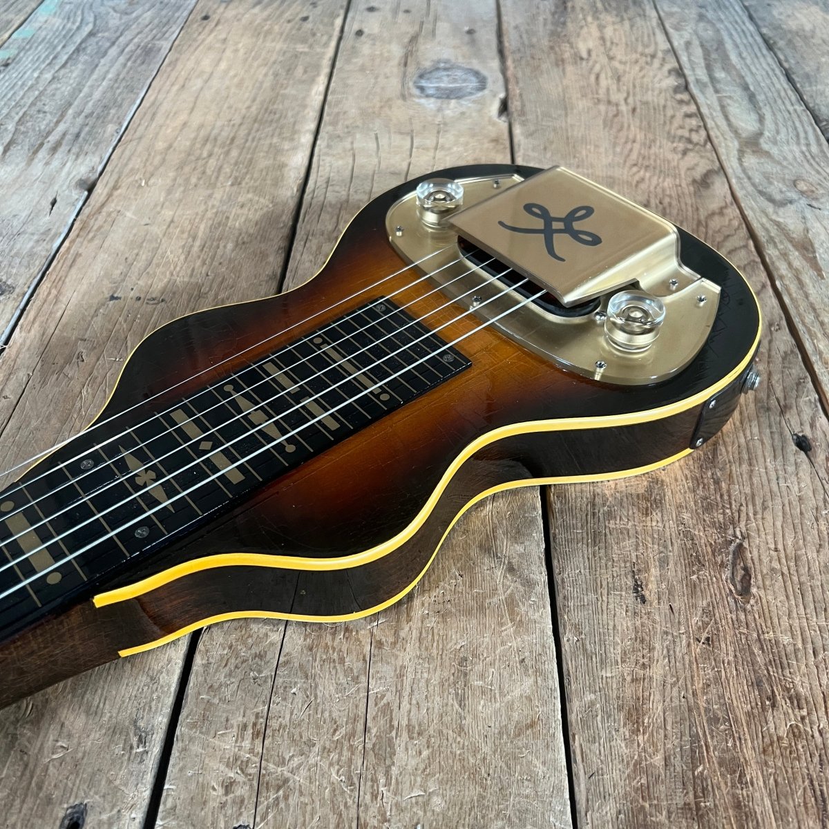 SOLD - Gibson BR - 4 Lap Steel 1947 Sunburst - Mahar's Vintage Guitars