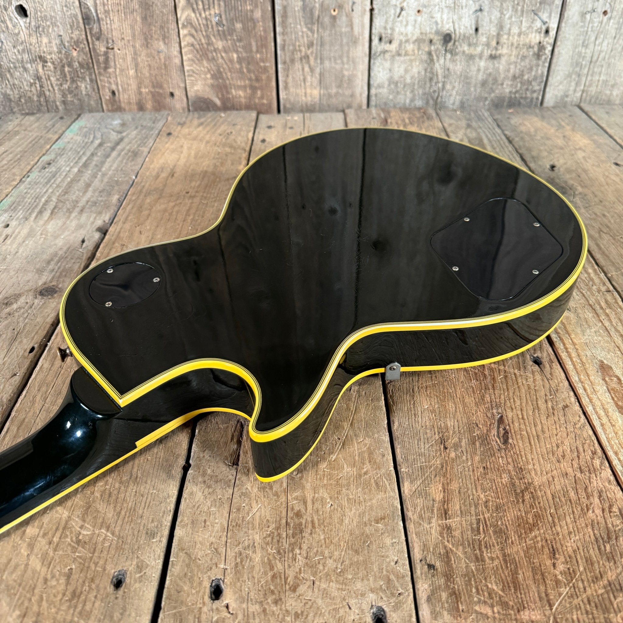 SOLD - Gibson Custom Shop Historic Les Paul '57 LPB - 3 Black Beauty Reissue 2004 - Mahar's Vintage Guitars