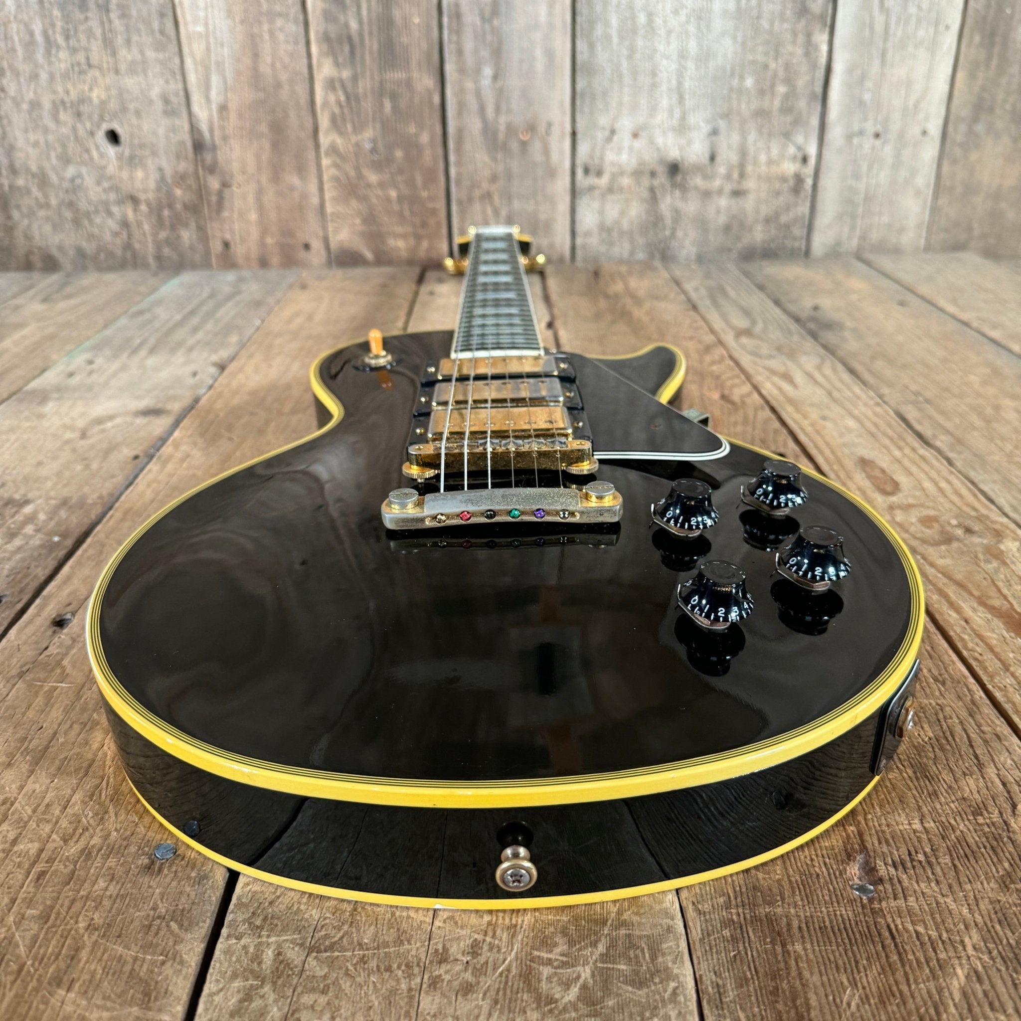 SOLD - Gibson Custom Shop Historic Les Paul '57 LPB - 3 Black Beauty Reissue 2004 - Mahar's Vintage Guitars