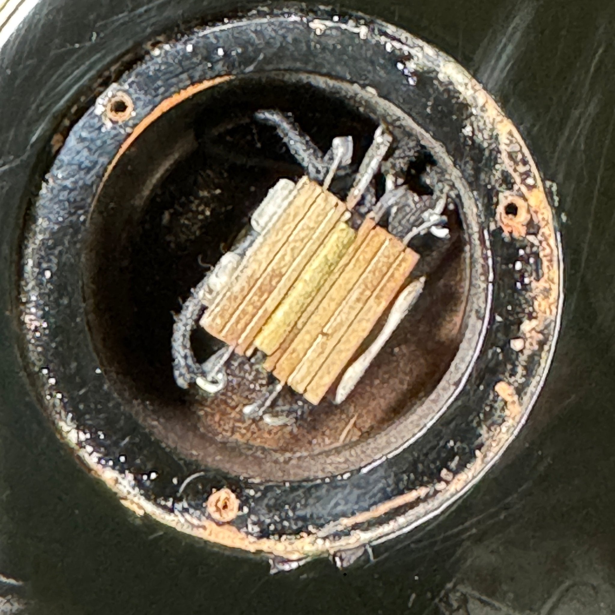 SOLD - Gibson Custom Shop Historic Les Paul '57 LPB - 3 Black Beauty Reissue 2004 - Mahar's Vintage Guitars