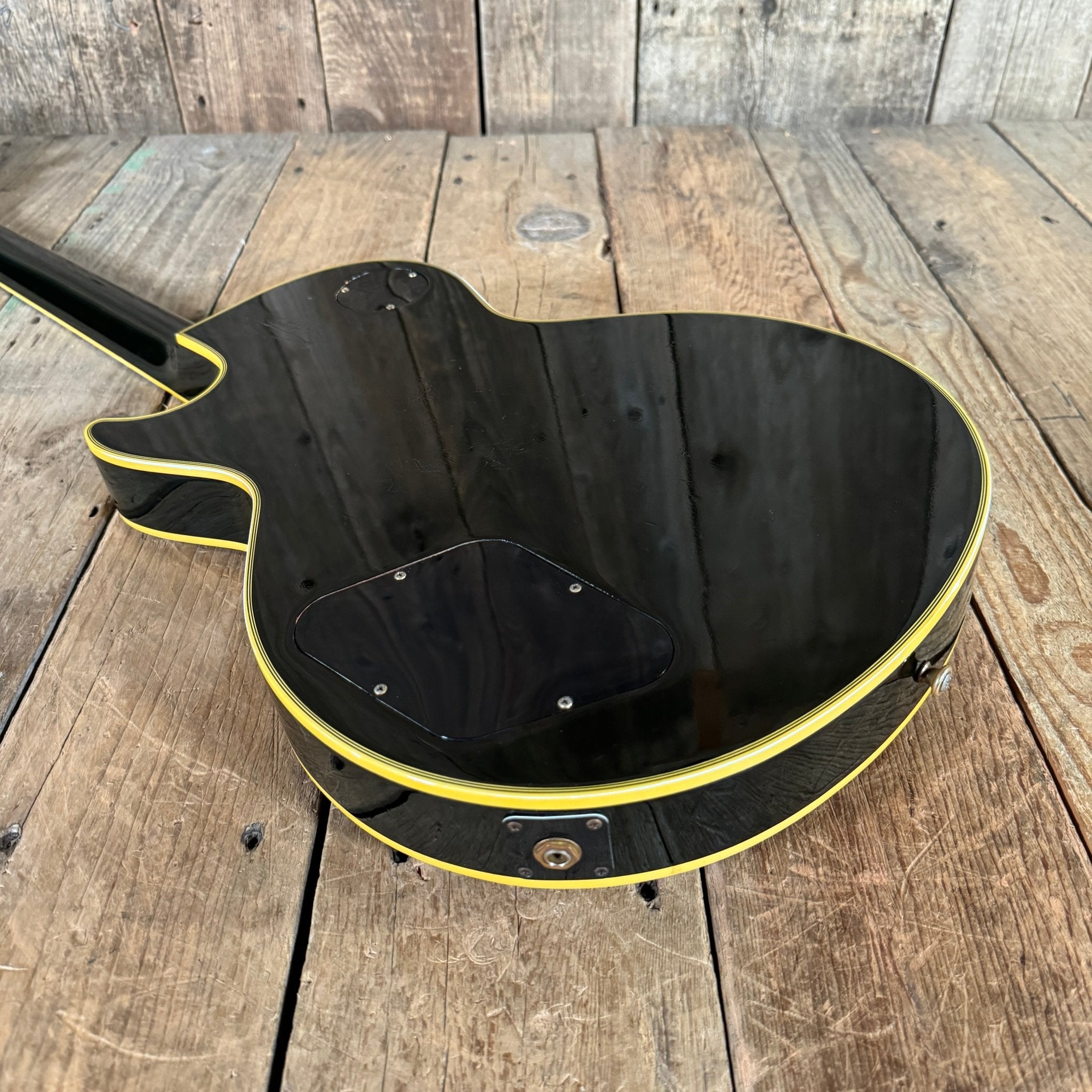 SOLD - Gibson Custom Shop Historic Les Paul '57 LPB - 3 Black Beauty Reissue 2004 - Mahar's Vintage Guitars