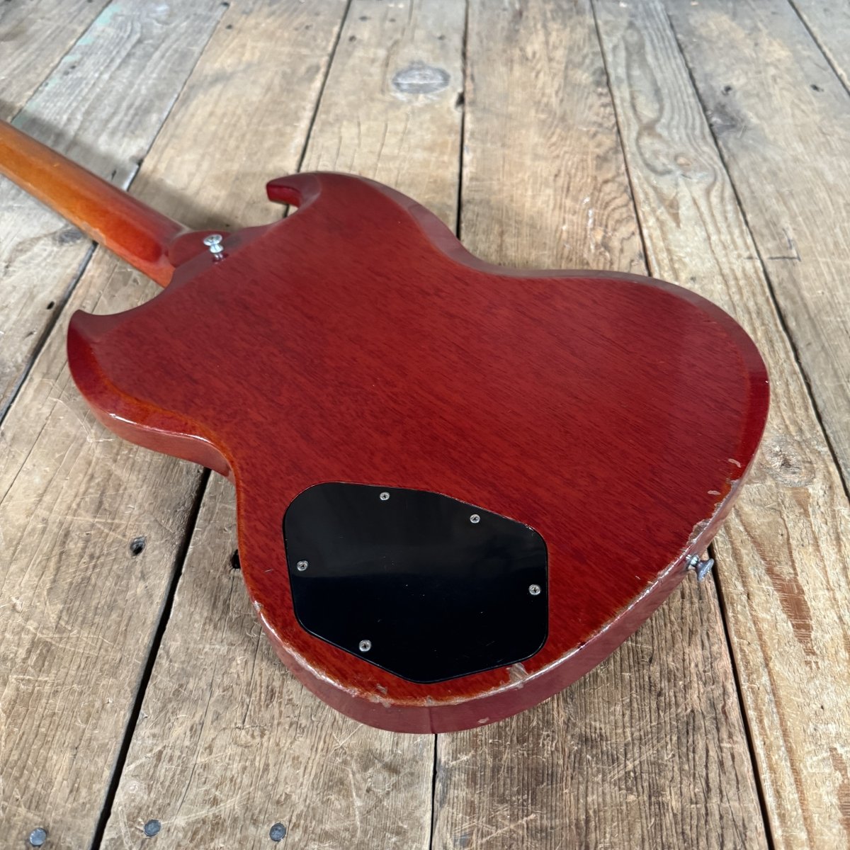 SOLD - Gibson EB - 3 1962 Cherry - Mahar's Vintage Guitars