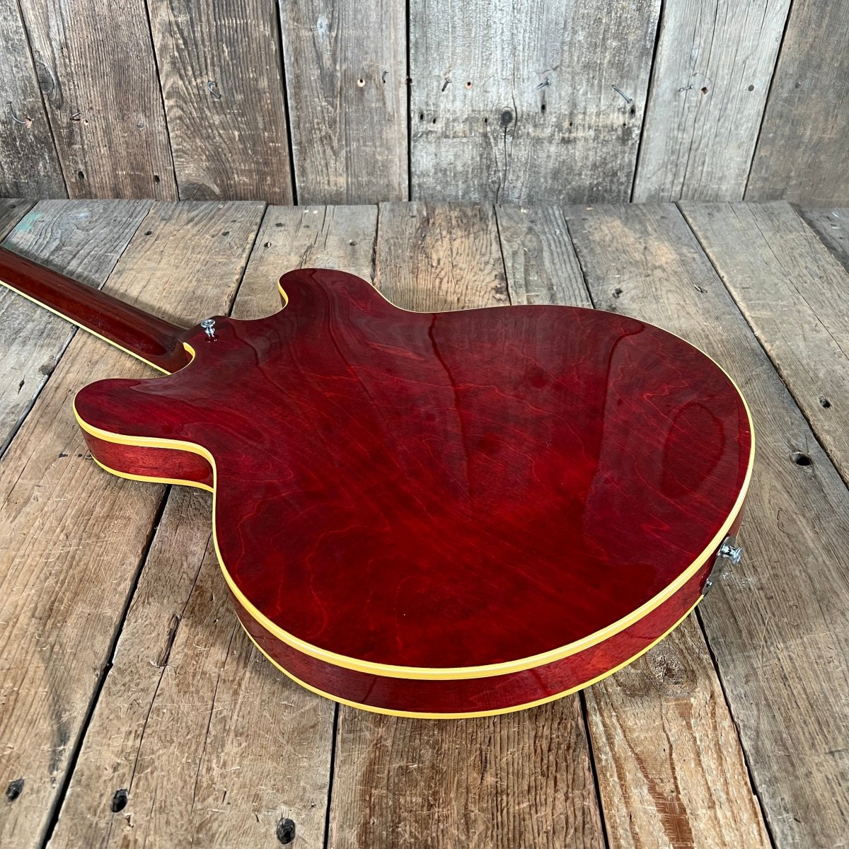 SOLD - Gibson ES - 330 TDC Cherry 1968 - Mahar's Vintage Guitars