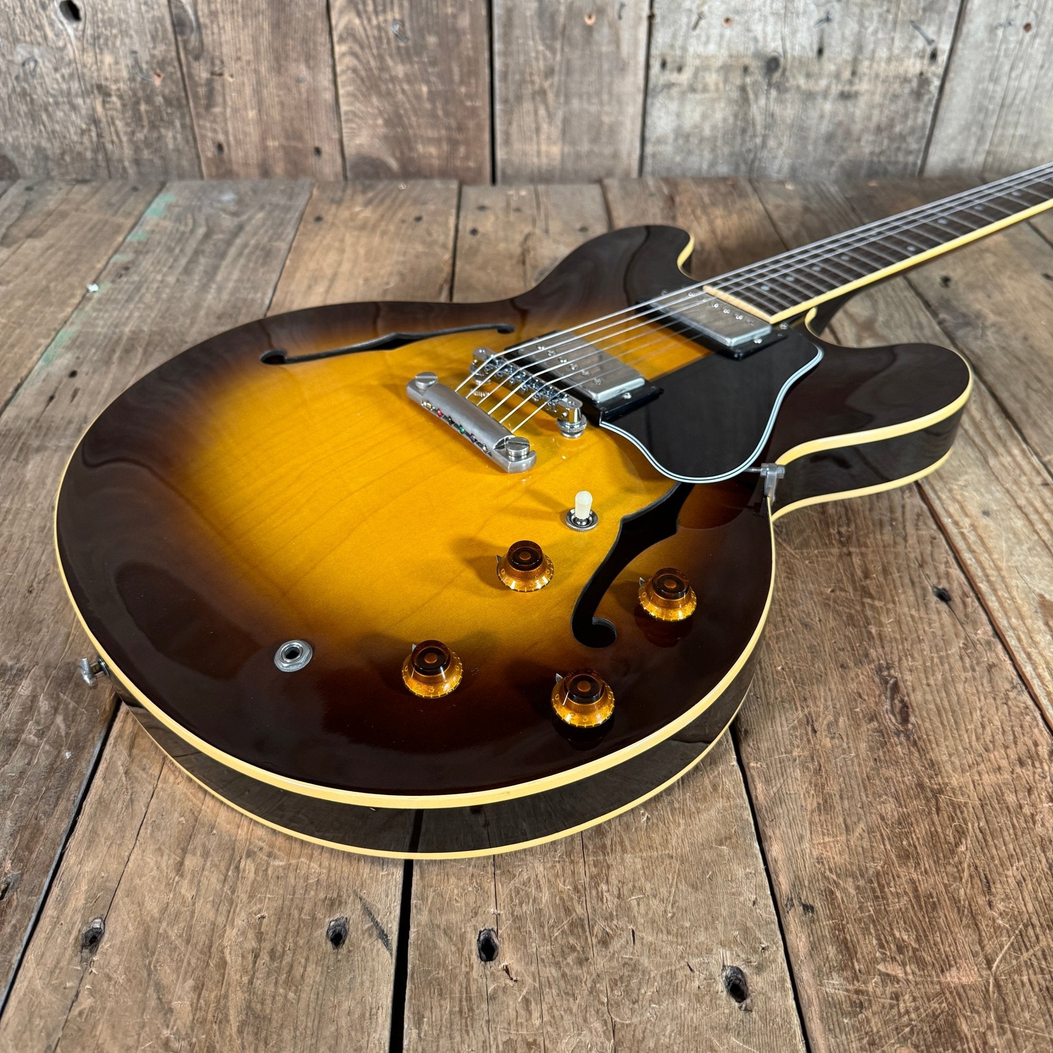 SOLD - Gibson ES - 335 Dot Neck Reissue 1981 Sunburst - Mahar's Vintage Guitars