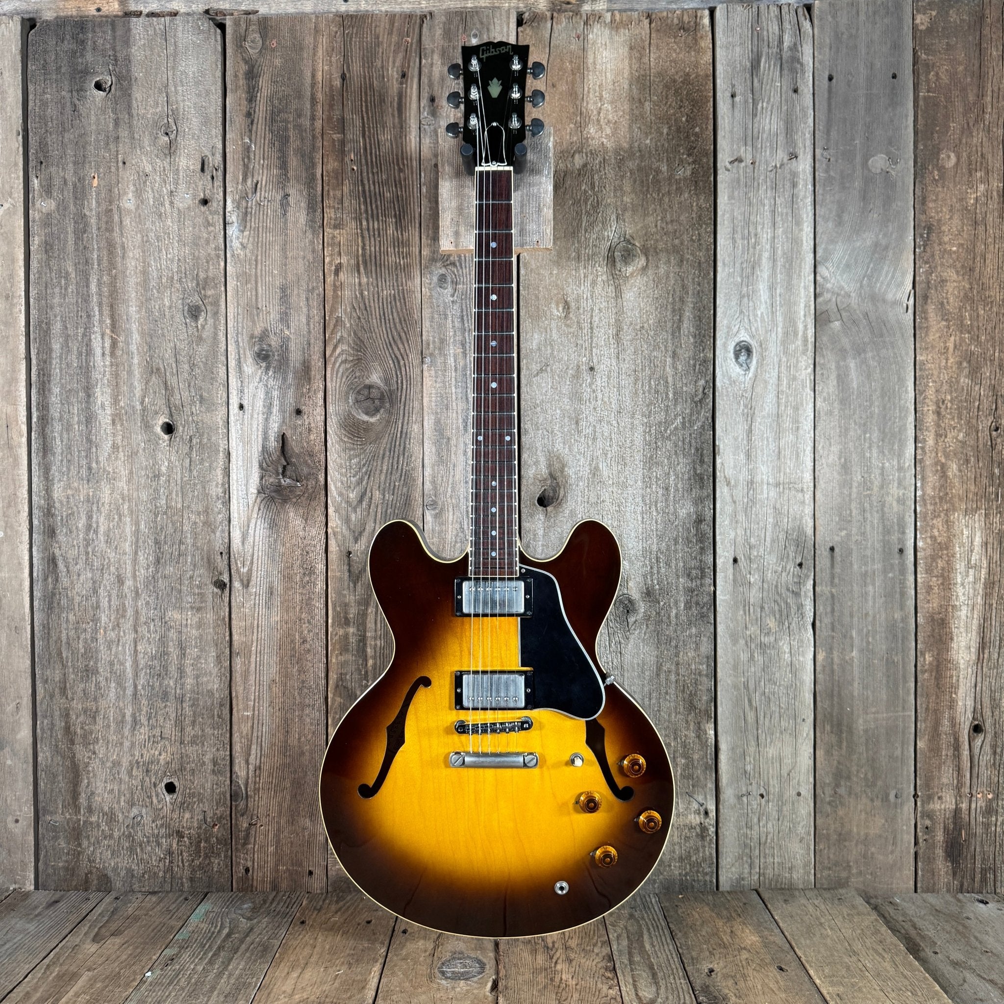SOLD - Gibson ES - 335 Dot Neck Reissue 1981 Sunburst - Mahar's Vintage Guitars