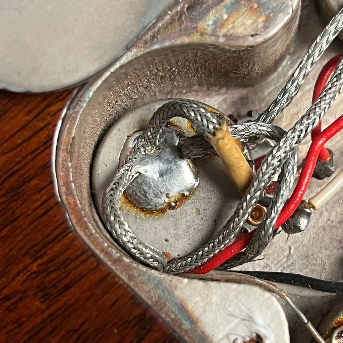 SOLD - Gibson Firebird III 1964 Sunburst - Mahar's Vintage Guitars