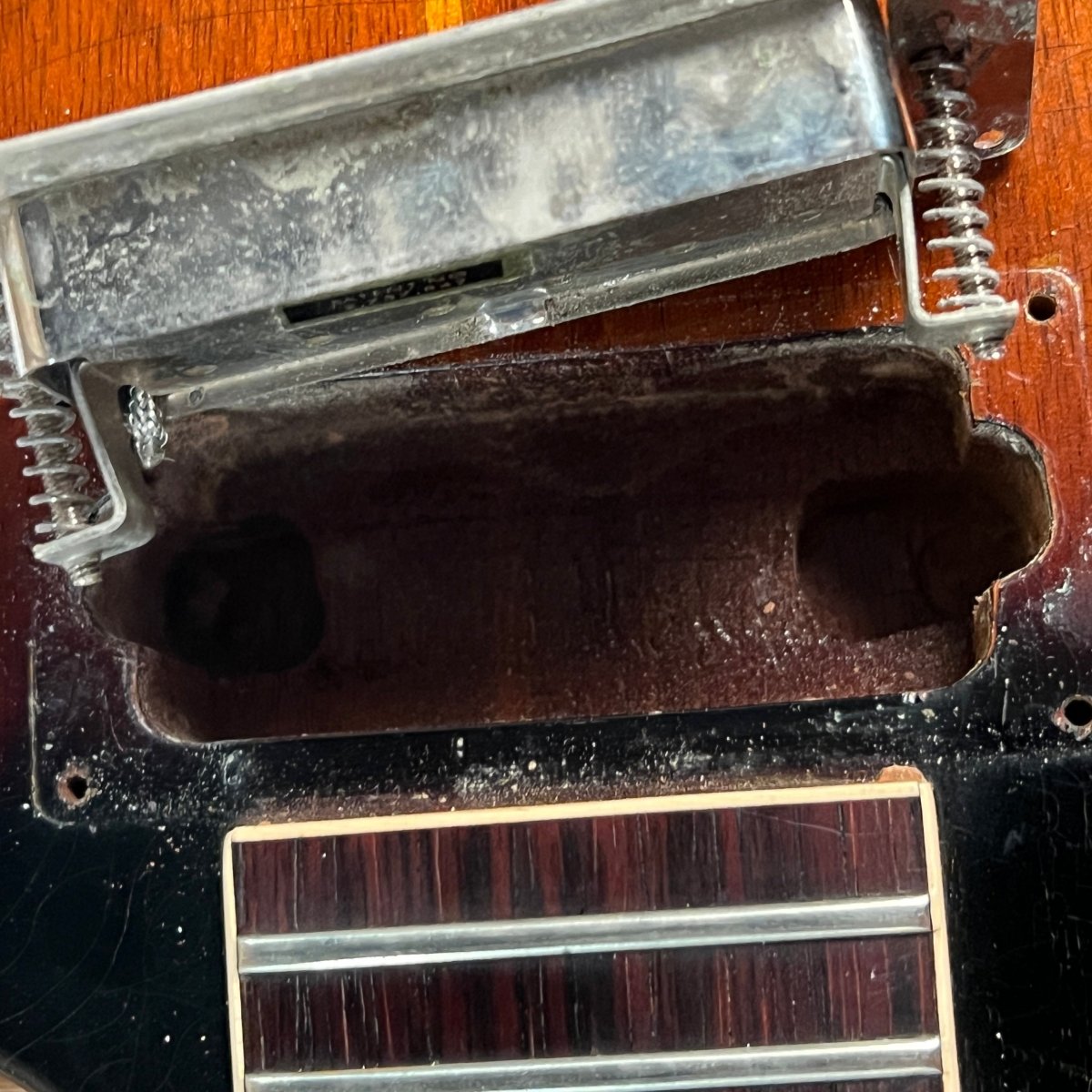 SOLD - Gibson Firebird III 1964 Sunburst - Mahar's Vintage Guitars