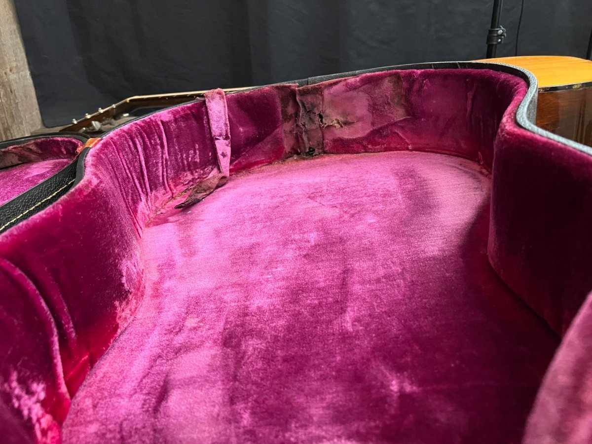 SOLD - Gibson J - 50 Deluxe 1975 Natural - Mahar's Vintage Guitars