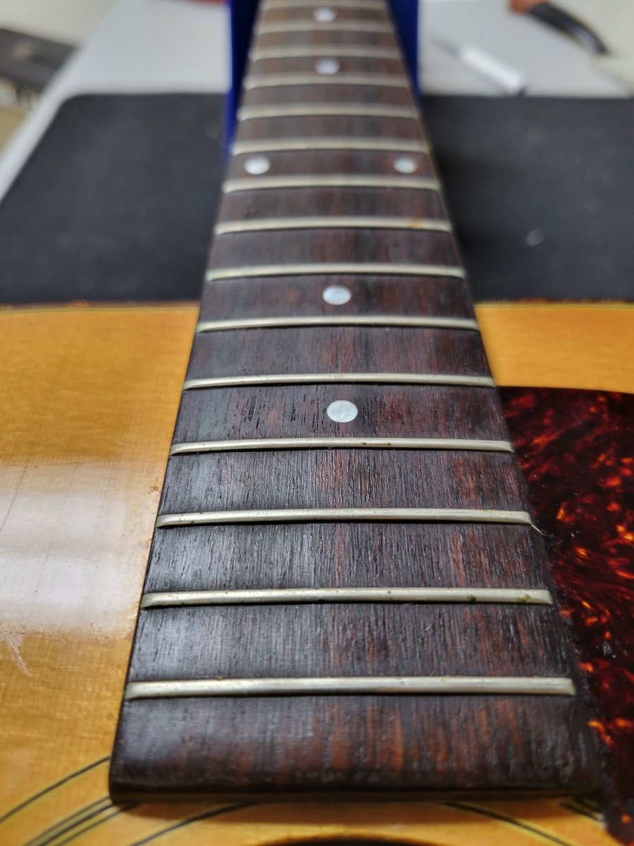 SOLD - Gibson J - 50 Deluxe 1975 Natural - Mahar's Vintage Guitars