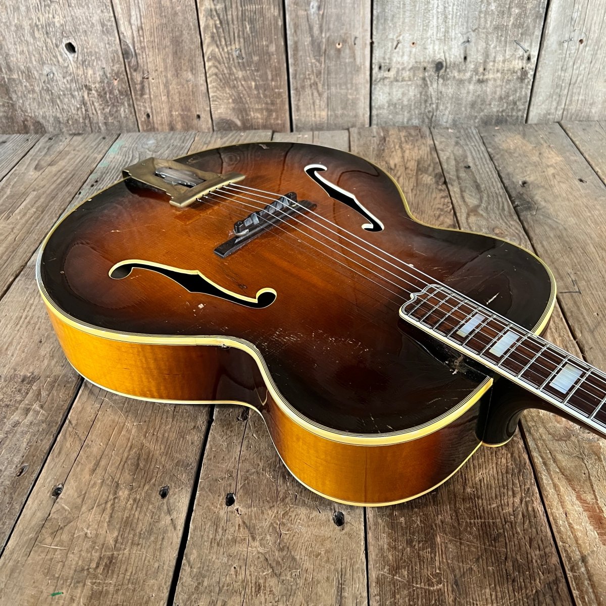 SOLD - Gibson L - 5 1948 Sunburst Vintage Archtop Guitar - Mahar's Vintage Guitars