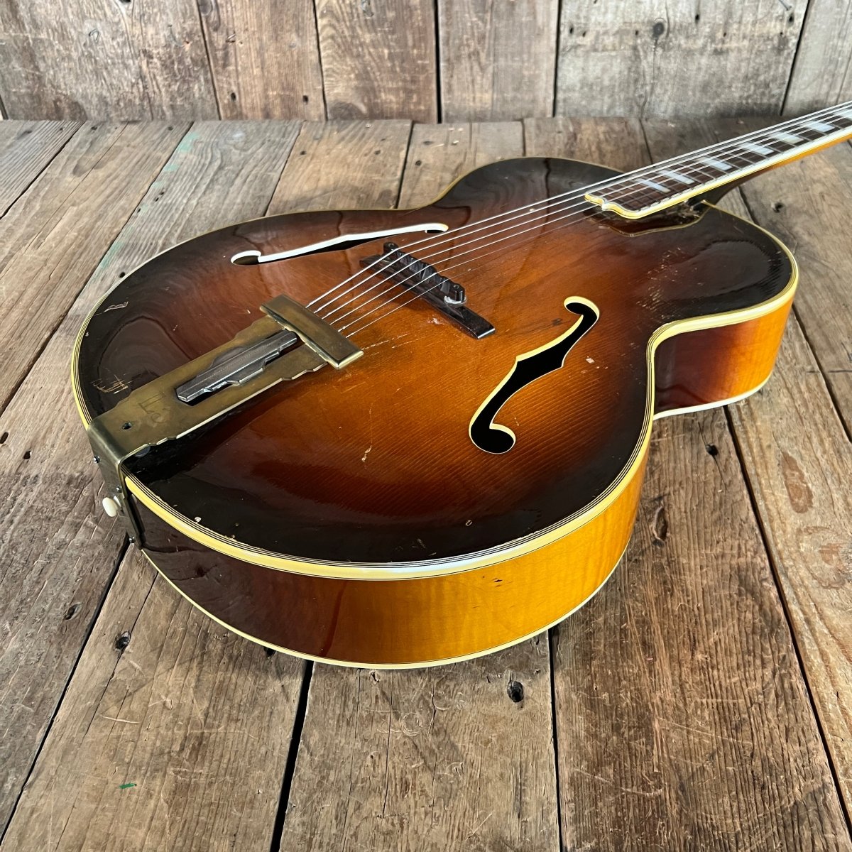 SOLD - Gibson L - 5 1948 Sunburst Vintage Archtop Guitar - Mahar's Vintage Guitars