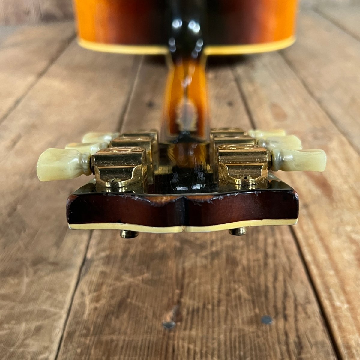 SOLD - Gibson L - 5 1948 Sunburst Vintage Archtop Guitar - Mahar's Vintage Guitars