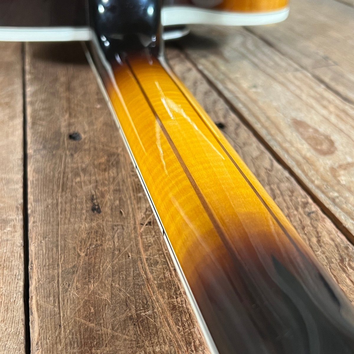 SOLD - Gibson L - 5 Custom Wes Montgomery HSWMVSGH 2007 Sunburst - Mahar's Vintage Guitars