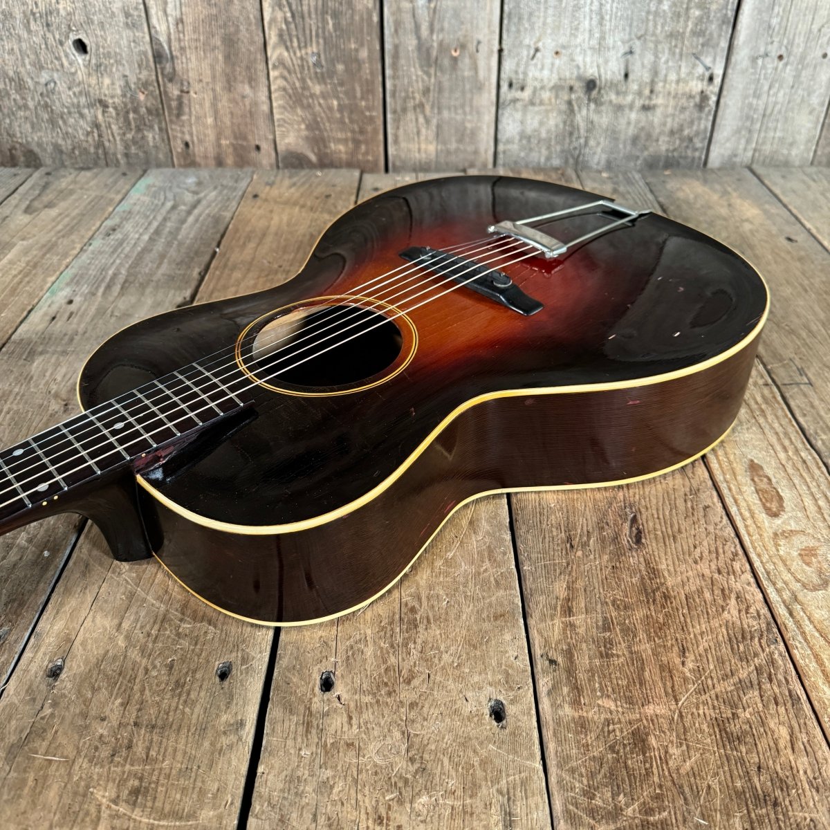 SOLD - Gibson L - 50 Round Hole 1934 Sunburst - Mahar's Vintage Guitars